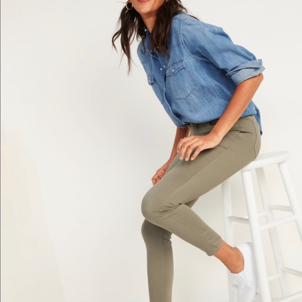 Old Navy 24/7 Jeggings In Green